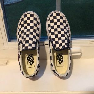 Classic slip on checkerboard medieval b